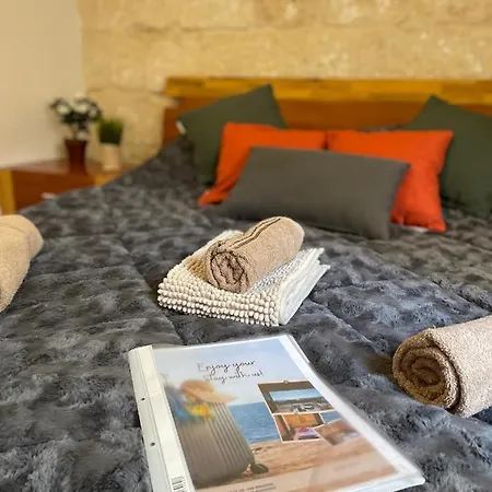 Seaside Charmer Townhouse Prime Spot Nyaraló