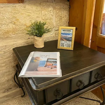 Seaside Charmer Townhouse Prime Spot Sliema