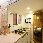 Seaside Charmer Townhouse Prime Spot * Sliema