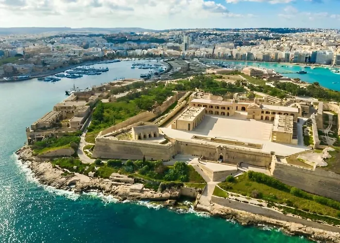 Seaside Charmer Townhouse Prime Spot Feriehus